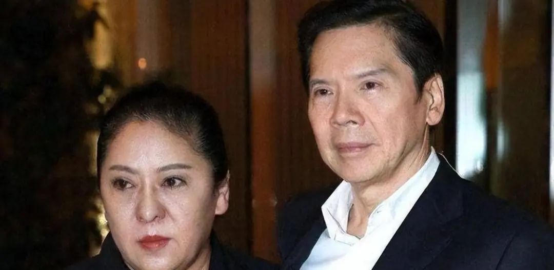 百度o2o转型挑战_关之琳的职业转型与新挑战_关之琳职业装